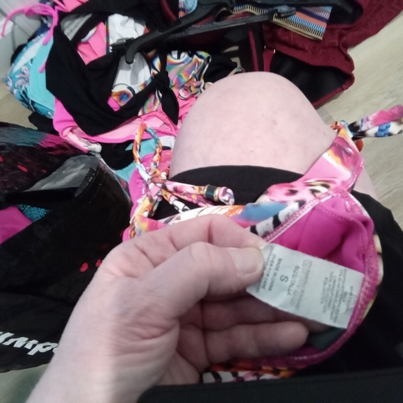 Kenneth Cole Reaction Feather Floral Animal Print Colorful Bikini Set Size L - Picture 13 of 14